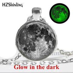 2017 New Arrival Glowing Jewelry Full Moon Necklace Handmade Glass Dome Lunar Eclipse Necklace Glow in the dark Pendant Jewelry